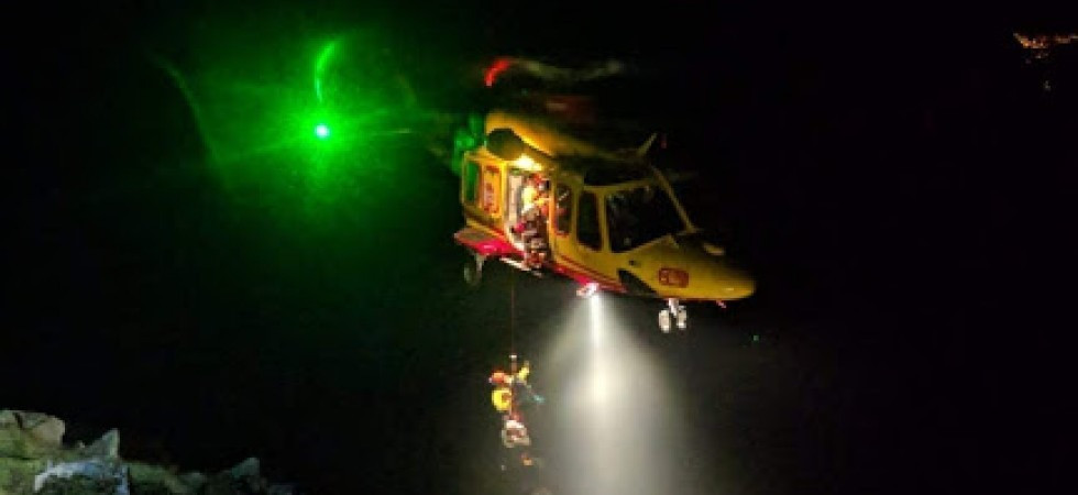 Bloccati nella notte sul Campanile Basso, due alpinisti di 24 e 25 anni chiedono aiuto